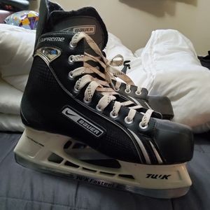 Hockey skates